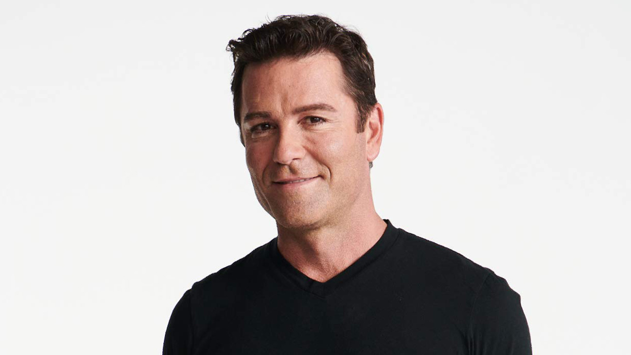 Yannick Bisson Headshot